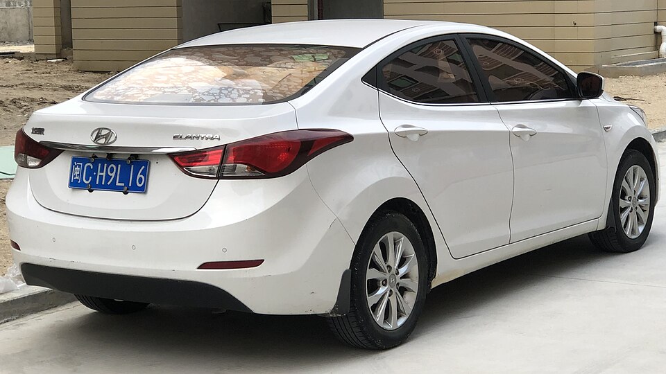 Hyundai Elantra (2004)