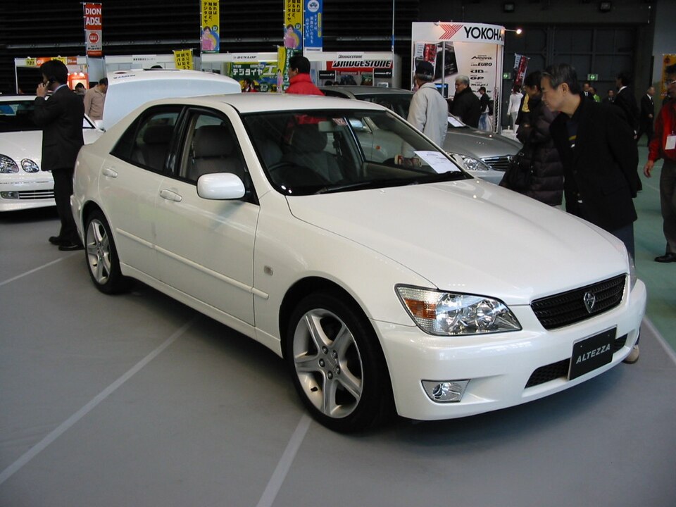 Toyota Altezza (2003)
