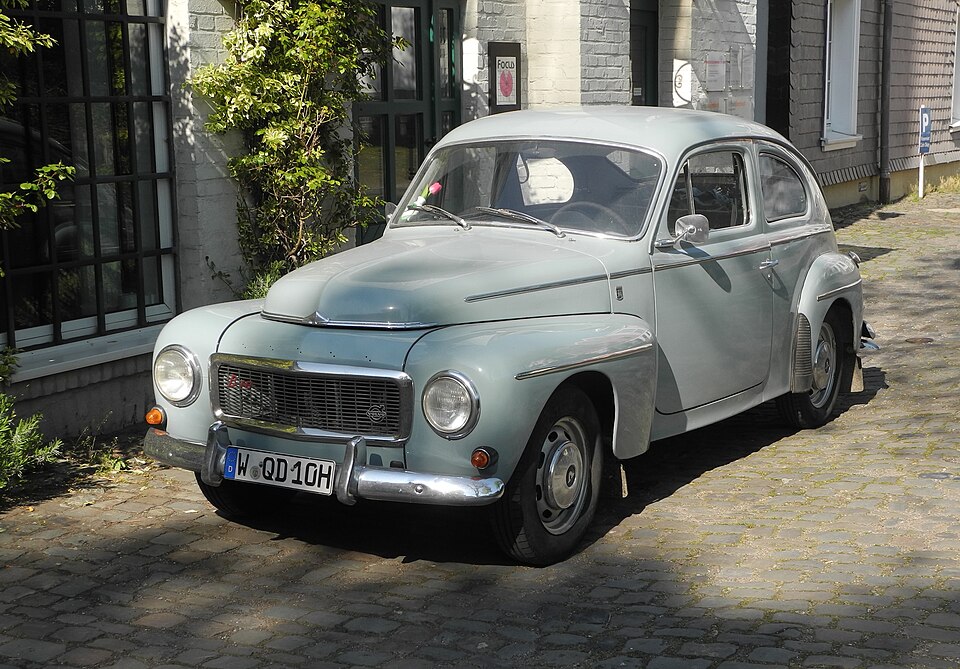Volvo PV544