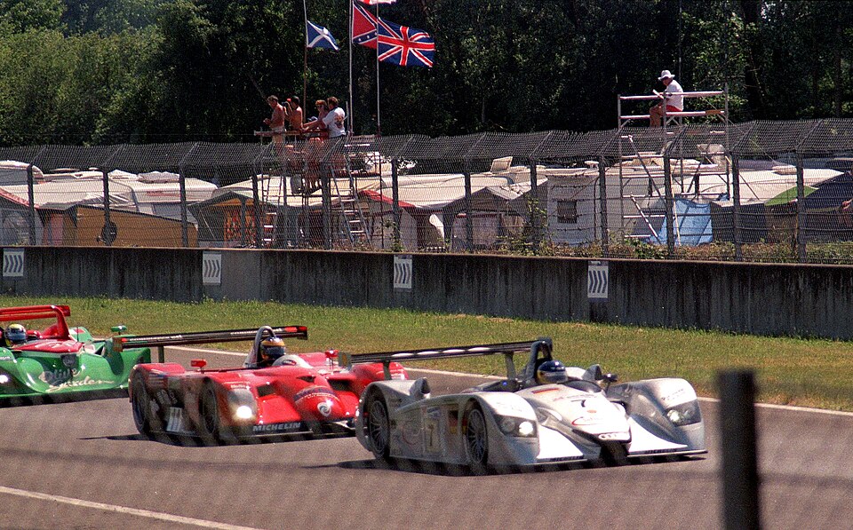 Audi R8 LMP (2000)