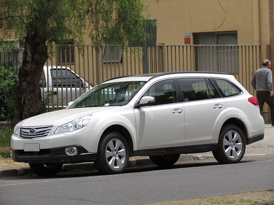 Subaru Outback 2.5 (2013)