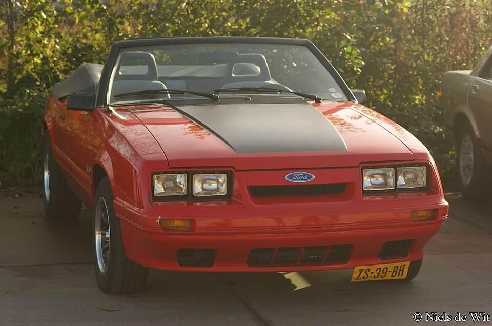 Ford Mustang (1985)